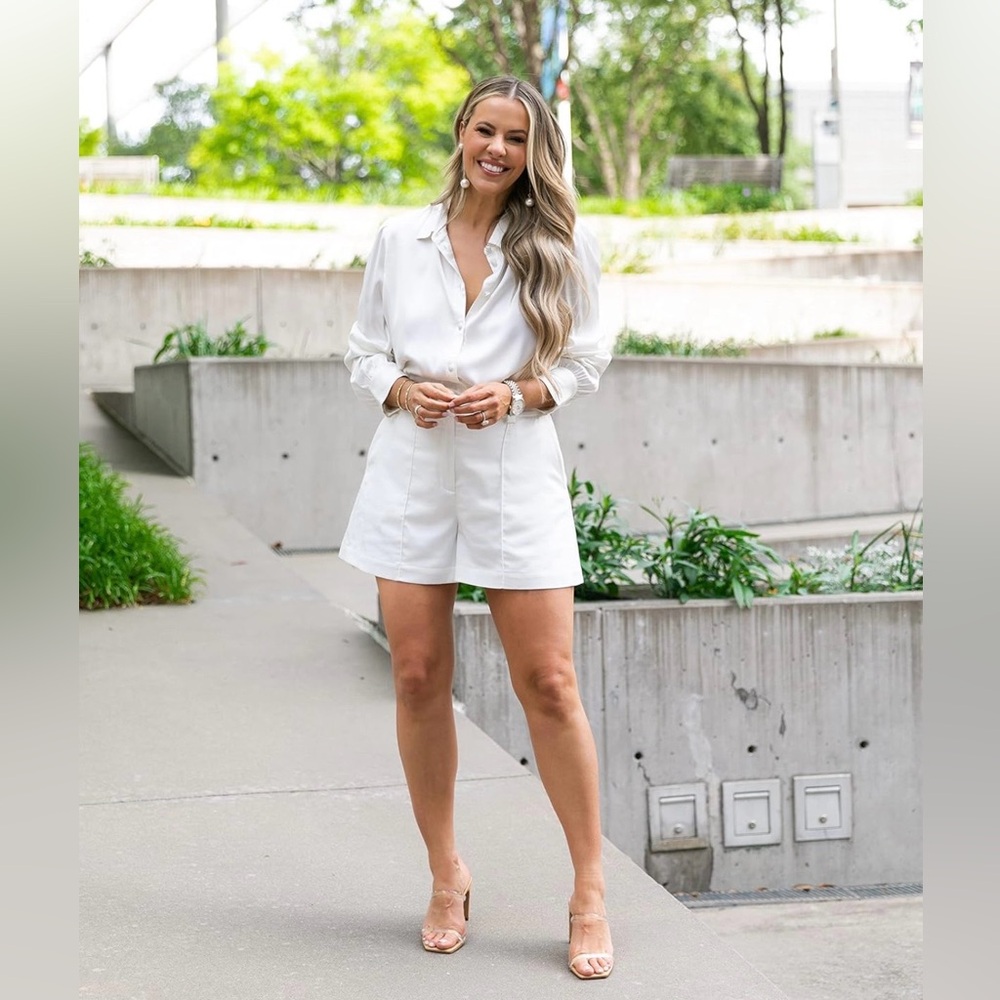 High-Waist White Women’s Shorts — Tailored Summer Staple